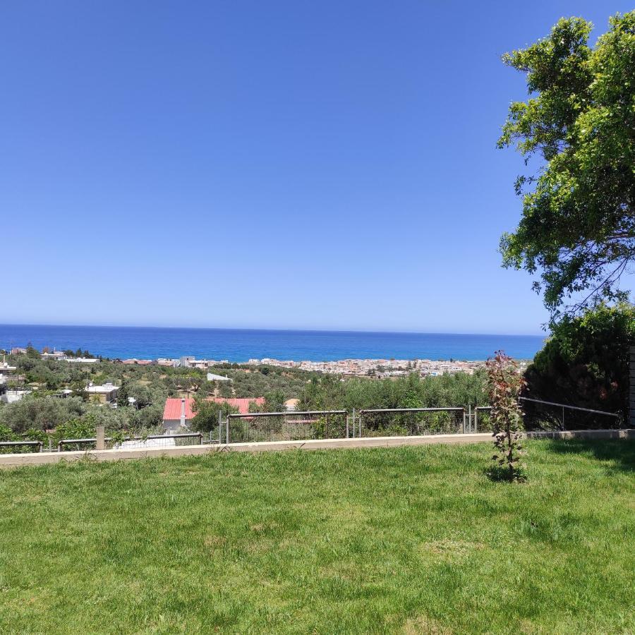 Sea Breeze Villa Rethymno  Екстер'єр фото
